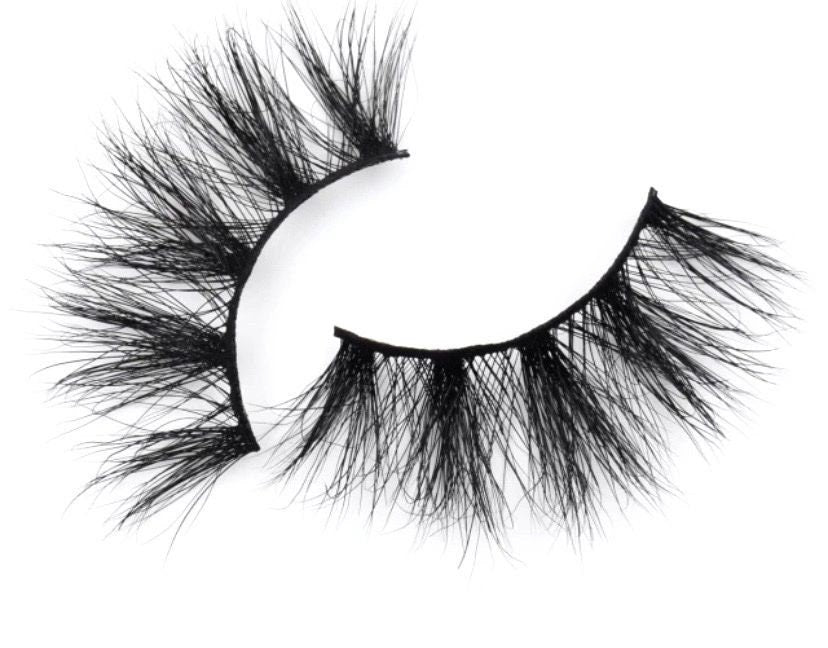 Luver Girl • 25mm Mink Lashes